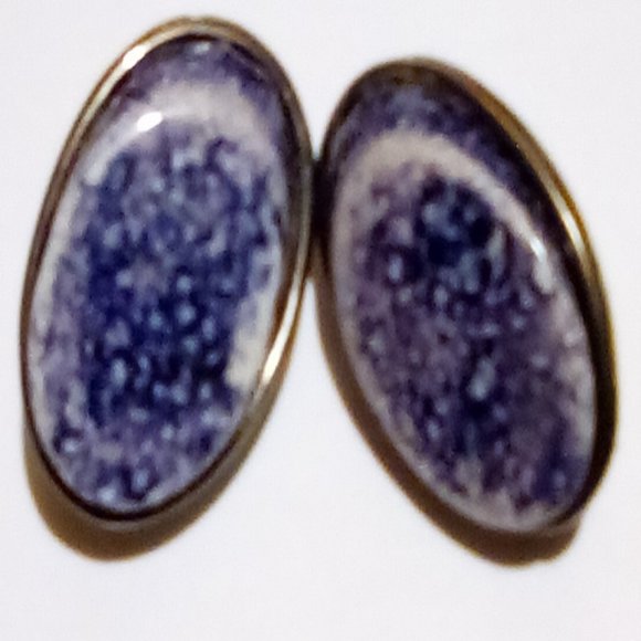 Blue and White Stone Like Clip On Earrings - Picture 4 of 4
